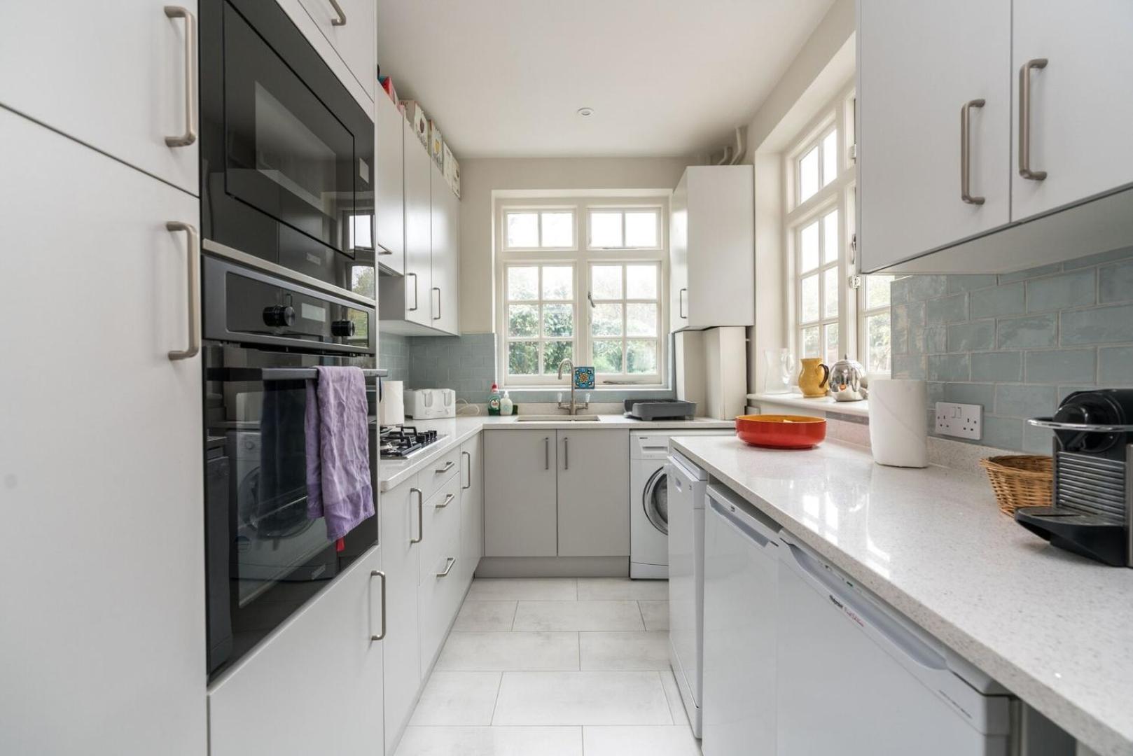 Apartment Charming 2bd House With Garden In Hammersmith